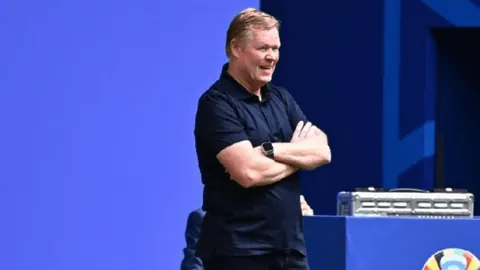 “赛季初风光无限争冠，今却无缘附加赛竞技场”